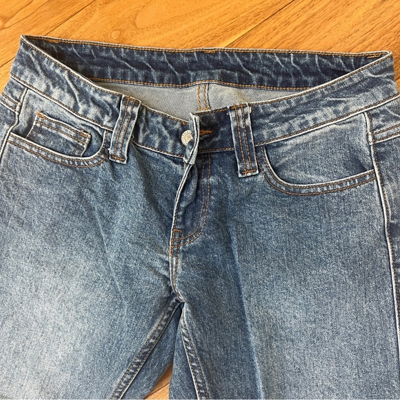 Brandy Melville Quinn Jeans - Picture 2 of 12